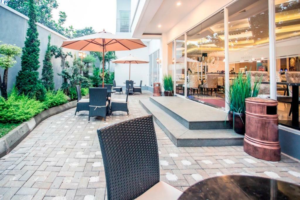 Savero Hotel Depok Εξωτερικό φωτογραφία